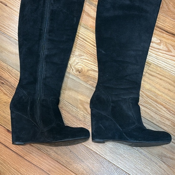 Born Crown Olana Black Suede Wedge Boots - Size 9 - Picture 5 of 7